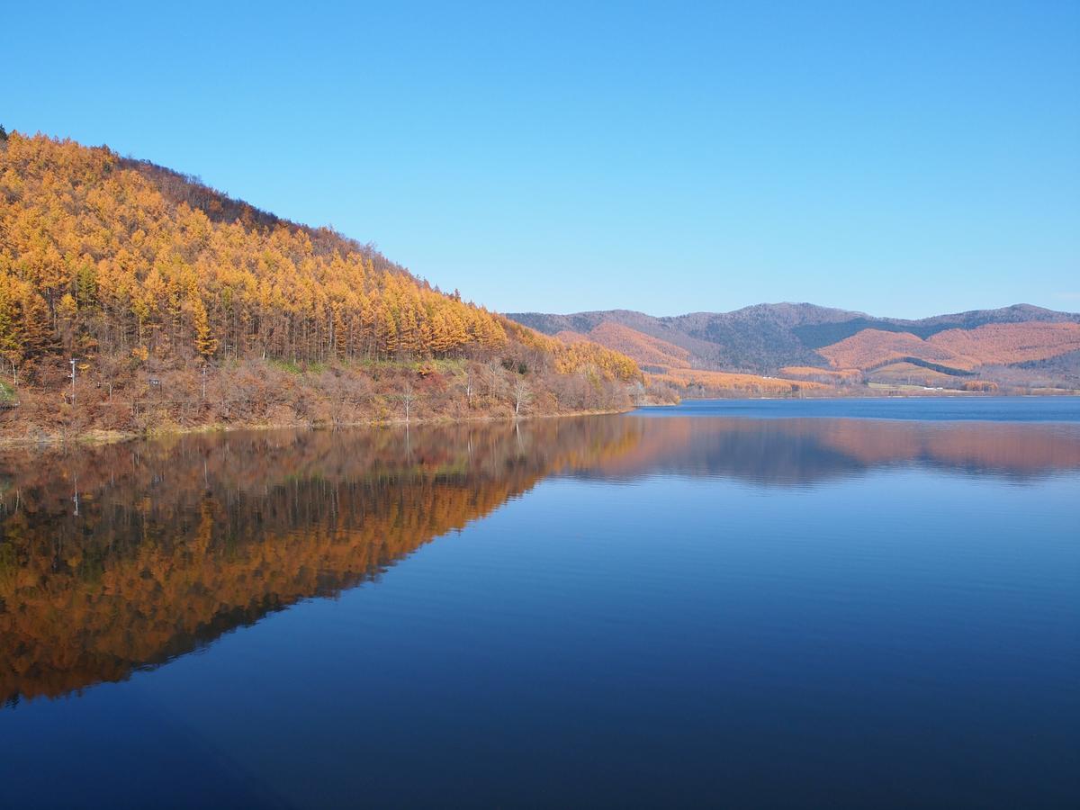 Log Hotel Larch Lake Kanayama Minamifurano Екстериор снимка